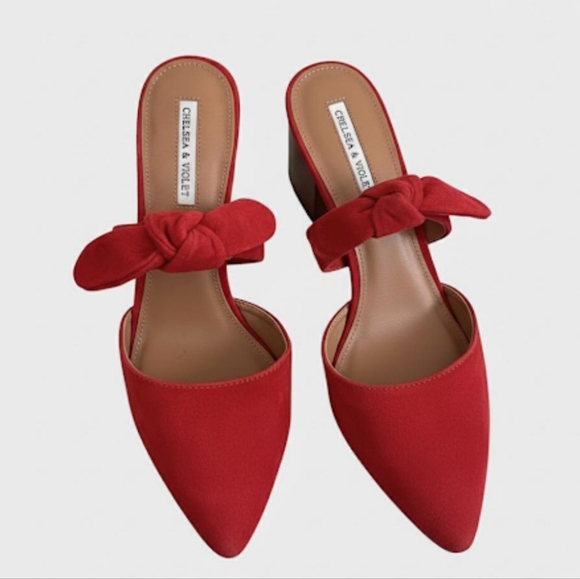 NWOT, Chelsea & Violet Red Knotted Mules. Heel's Height: 2.25". SIZE: 11M. - Picture 2 of 3